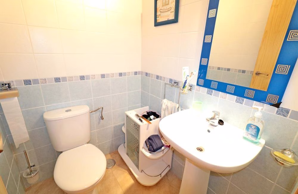 Ref: WPR1917 — TORREVIEJA (Acequion Beach area) – 2 Bedrooms Apartment on 1st Floor with Lift Access, Parking and Terrace, 100m to the Beach | White Villas in Spain WhiteVillasInSpain21 8
