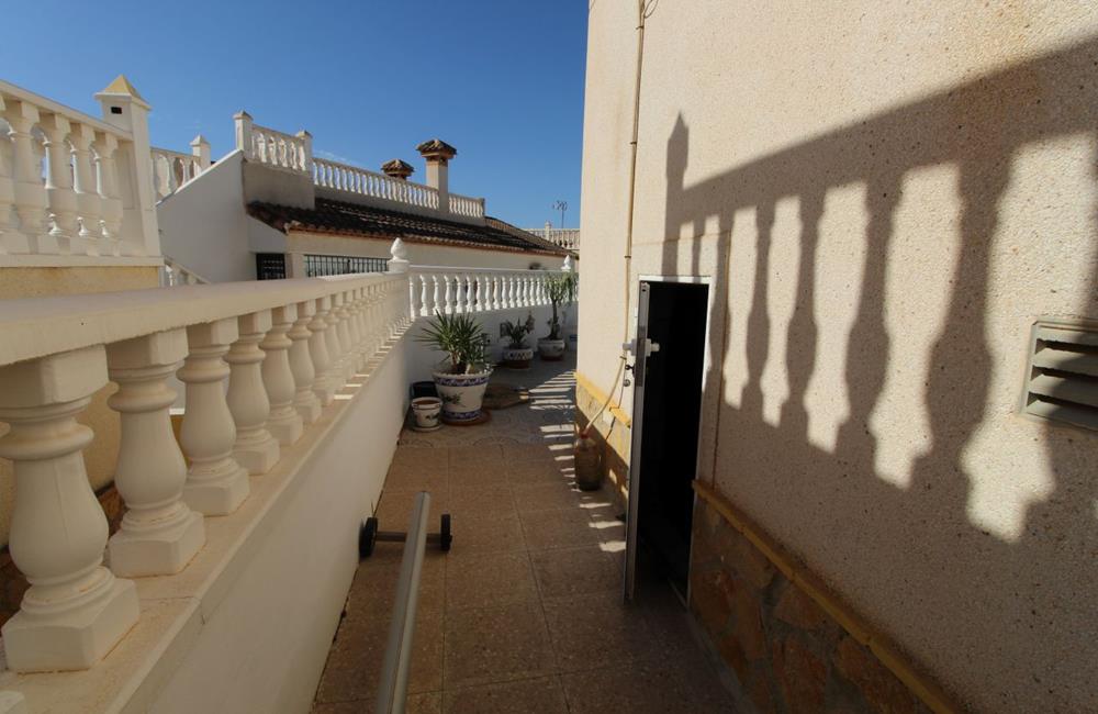 Ref: WV2621 — SAN MIGUEL de SALINAS – 3 Bedrooms Detached Villa with Pool, Garage, Solarium and Car. | White Villas in Spain WhiteVillasInSpain22 15