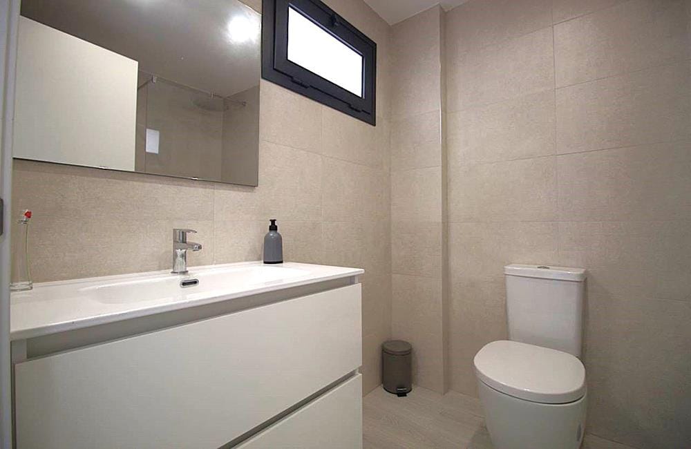Ref: WV2622 — PLAYA FLAMENCA – 2 Bedrooms PentHouse with comm. Pool, Terrace, Solarium and Parking. | White Villas in Spain WhiteVillasInSpain22 18