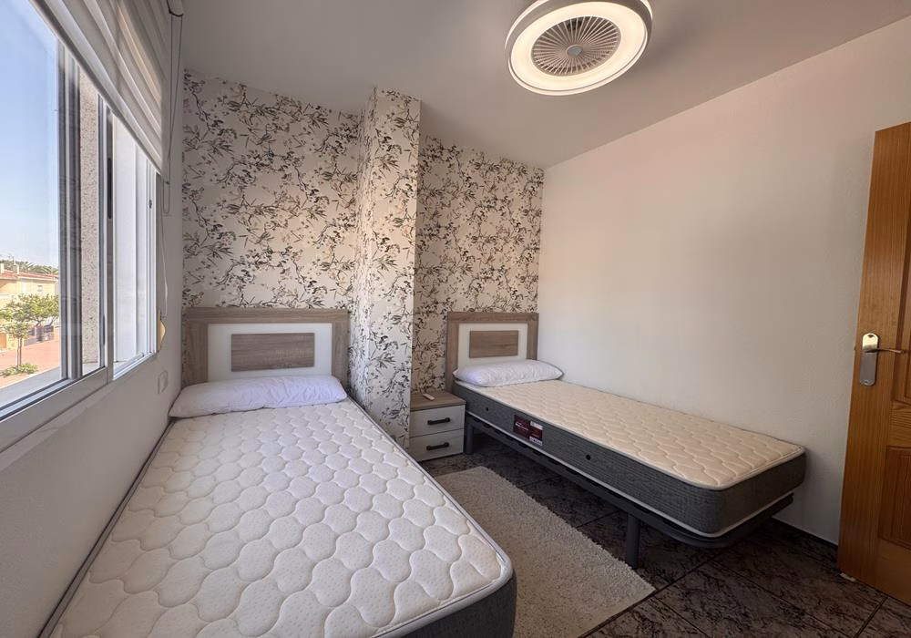 Ref: WTi3212 — TORREVIEJA (Naufragos Beach area) – 3 Bedrooms Apartment on 1st Floor with comm. Pool in Gated Residential, 100m to the Beach | White Villas in Spain WhiteVillasInSpain27 4