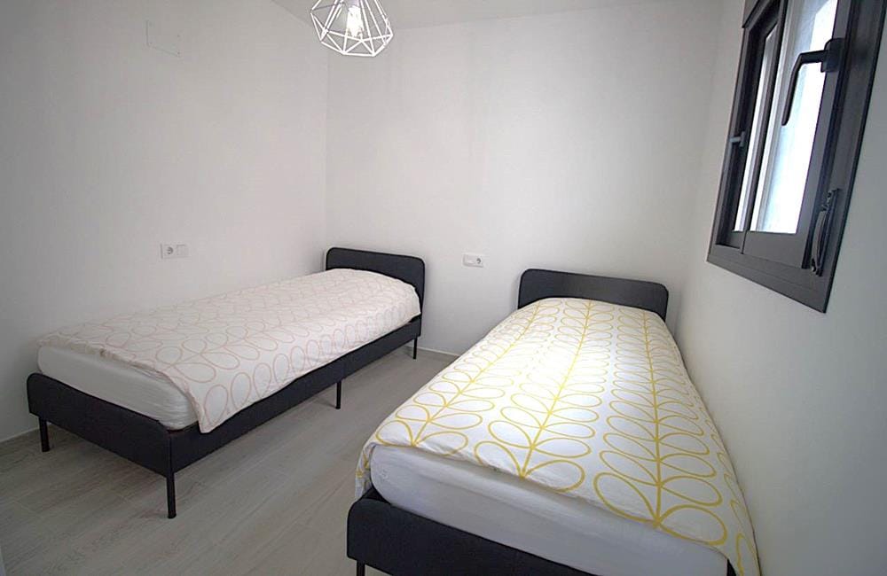 Ref: WV2622 — PLAYA FLAMENCA – 2 Bedrooms PentHouse with comm. Pool, Terrace, Solarium and Parking. | White Villas in Spain WhiteVillasInSpain28 12