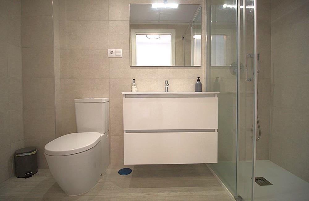 Ref: WV2622 — PLAYA FLAMENCA – 2 Bedrooms PentHouse with comm. Pool, Terrace, Solarium and Parking. | White Villas in Spain WhiteVillasInSpain29 12
