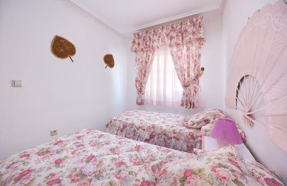 Ref: WS5426 — TORRE LA MATA (Torrevieja) – 2 Bedrooms Apartment on 3rd Floor with comm. Pool, Terrace and Sea Views, 100m to Beach. | White Villas in Spain WhiteVillasInSpain29 14