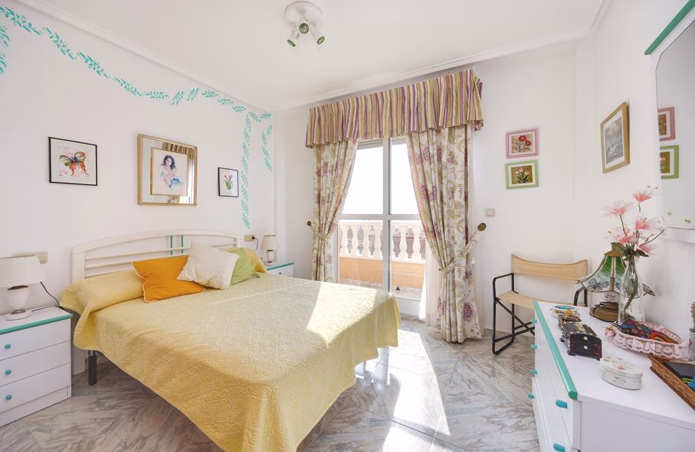 Ref: WS5426 — TORRE LA MATA (Torrevieja) – 2 Bedrooms Apartment on 3rd Floor with comm. Pool, Terrace and Sea Views, 100m to Beach. | White Villas in Spain WhiteVillasInSpain32 10