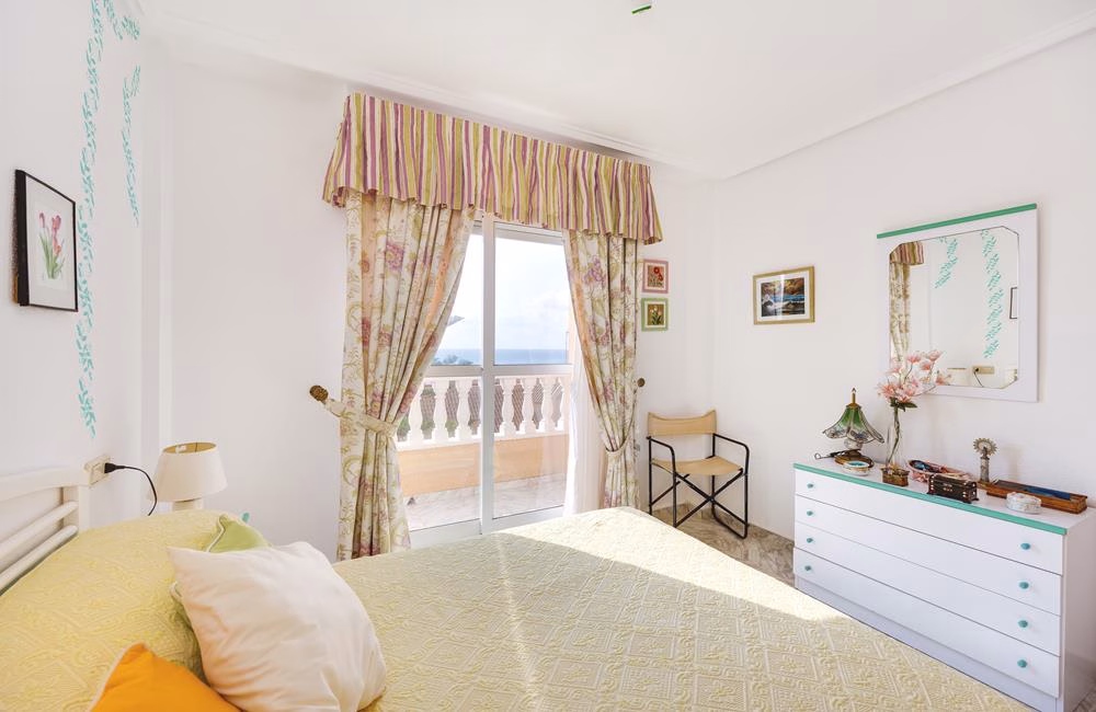 Ref: WS5426 — TORRE LA MATA (Torrevieja) – 2 Bedrooms Apartment on 3rd Floor with comm. Pool, Terrace and Sea Views, 100m to Beach. | White Villas in Spain WhiteVillasInSpain33 10
