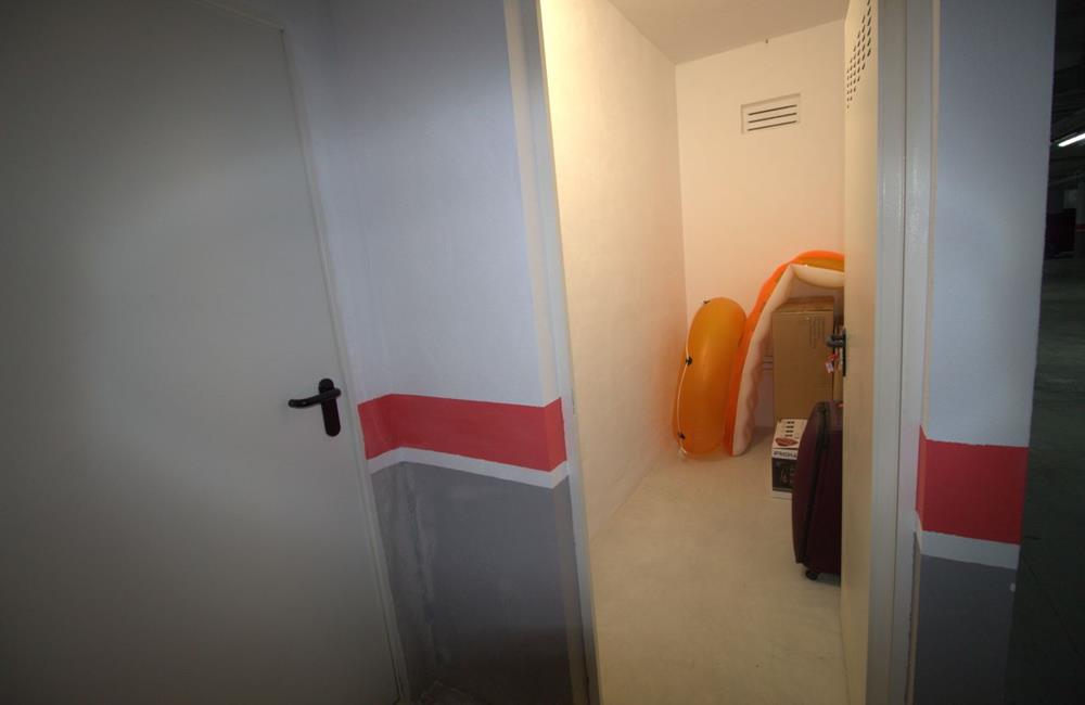Ref: WV2622 — PLAYA FLAMENCA – 2 Bedrooms PentHouse with comm. Pool, Terrace, Solarium and Parking. | White Villas in Spain WhiteVillasInSpain37 6