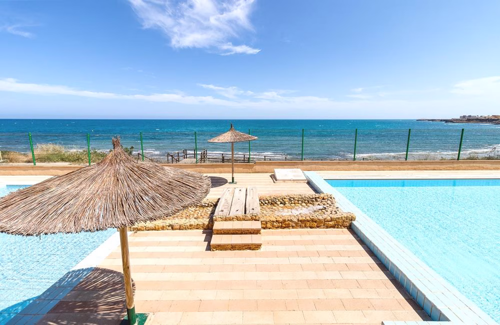 Ref: WS5426 — TORRE LA MATA (Torrevieja) – 2 Bedrooms Apartment on 3rd Floor with comm. Pool, Terrace and Sea Views, 100m to Beach. | White Villas in Spain WhiteVillasInSpain37 7