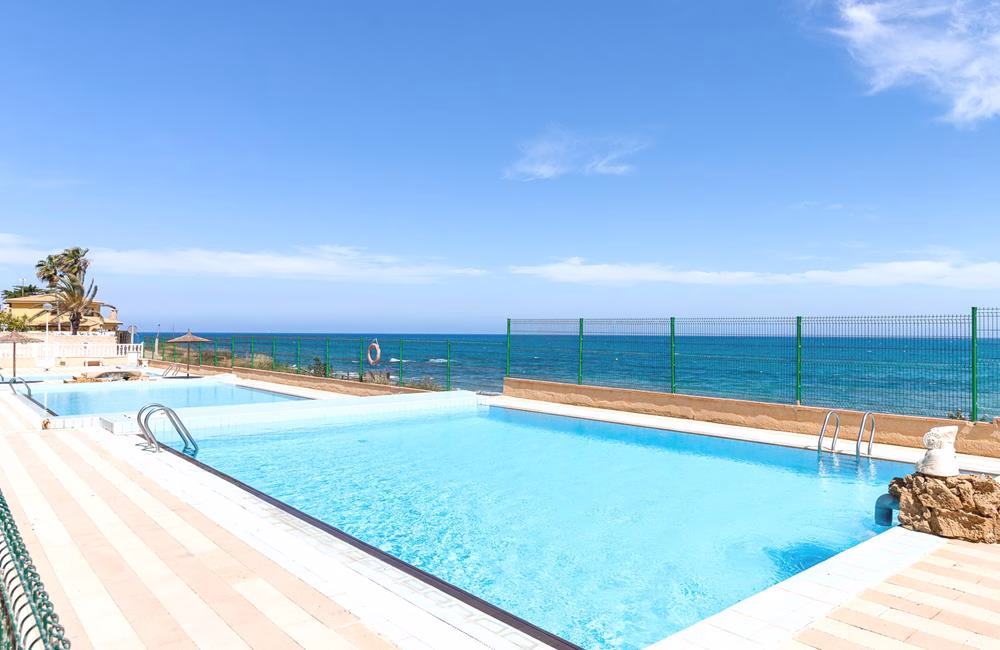Ref: WS5426 — TORRE LA MATA (Torrevieja) – 2 Bedrooms Apartment on 3rd Floor with comm. Pool, Terrace and Sea Views, 100m to Beach. | White Villas in Spain WhiteVillasInSpain39 6