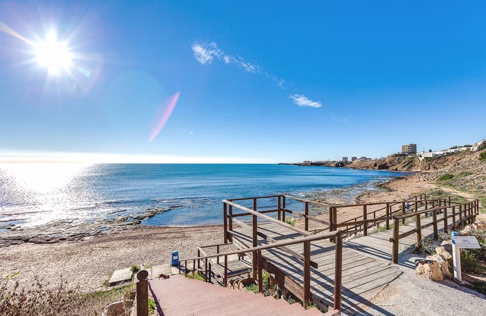 Ref: WS5426 — TORRE LA MATA (Torrevieja) – 2 Bedrooms Apartment on 3rd Floor with comm. Pool, Terrace and Sea Views, 100m to Beach. | White Villas in Spain WhiteVillasInSpain44 2