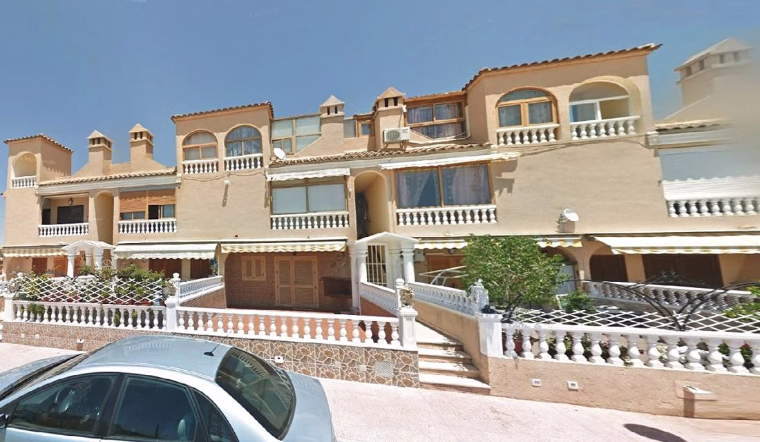 Index | White Villas in Spain 2 Bedrooms Top Floor Apartment with comm. Pool and Terrace_TORREVIEJA