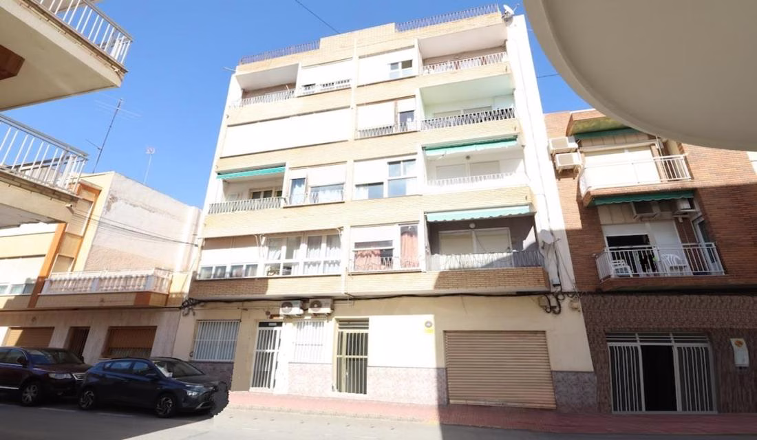 Index | White Villas in Spain 3 Bedrooms Apartment on 2nd Floor with Lift Access, 600m to the New Port_TORREVIEJA