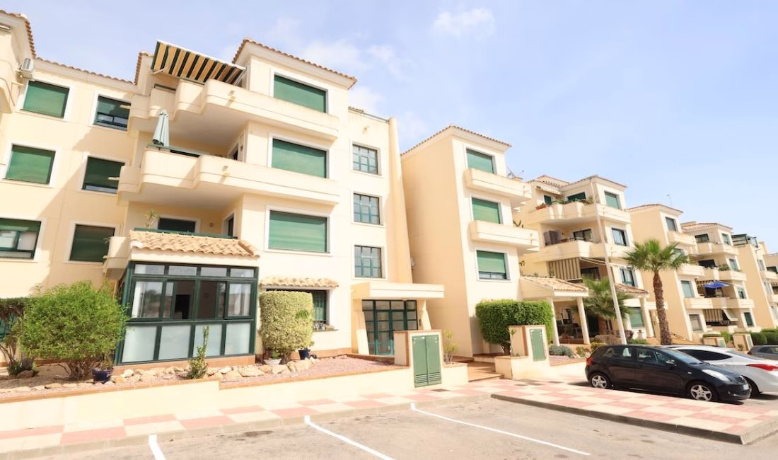 Ref: WIH3063 — LAS FILIPINAS (Orihuela Costa) – 2 Bedrooms Top Floor Apartment with Lift, comm. Pool and Sea views Terrace. | White Villas in Spain 2 Bedrooms Top Floor Apartment with Lift, comm. Pool and Sea views Terrace - LAS FILIPINAS - ORIHUELA COSTA