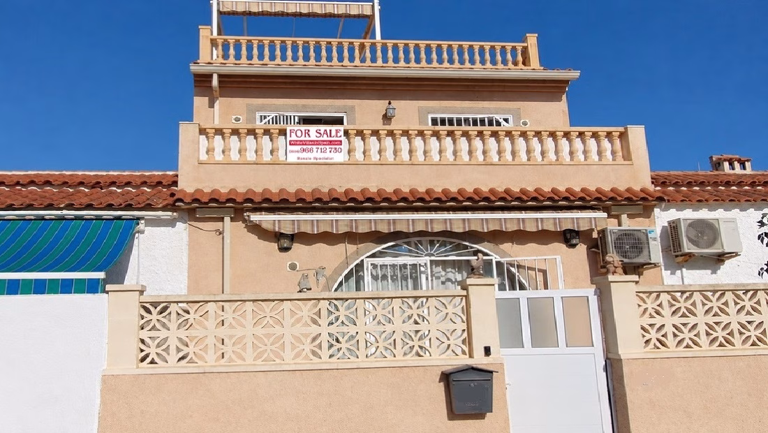 3 Bedrooms TownHouse with Front terrace and Solarium with Lake and Sea views - TORREVIEJA - EL CHAPARRAL