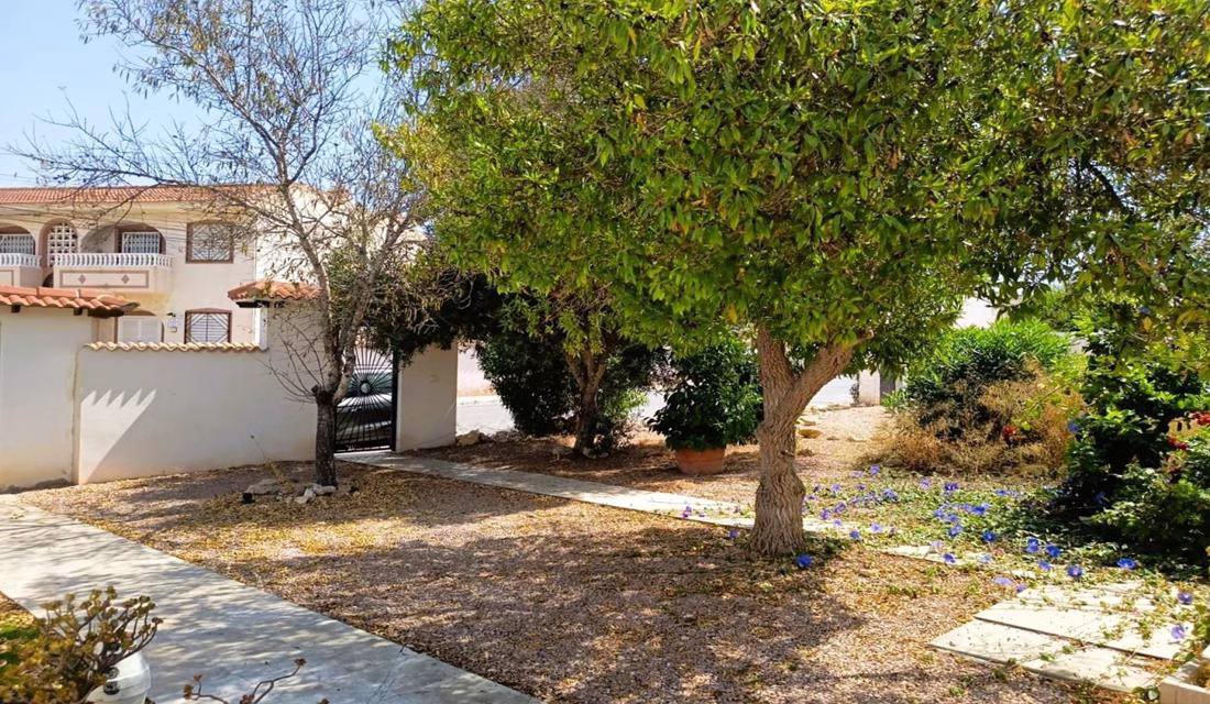 Ref: WIH3019 — TORREVIEJA (El Chaparral) – 1 Bedroom Renovated Bungalow with Terrace and Solarium. | White Villas in Spain Ref: WIH3019 -- TORREVIEJA (El Chaparral) - 1 Bedroom Renovated Bungalow with Terrace and Solarium. - Image 3