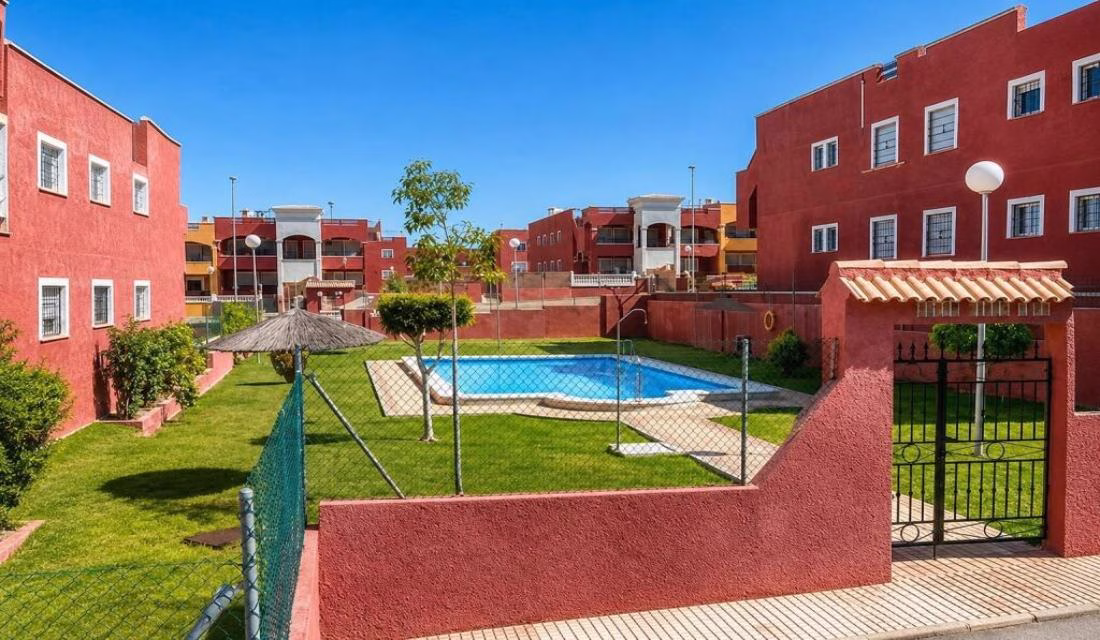 Ref: WIH3043 — LOS ALTOS (Orihuela Costa) – 2 Bedrooms Ground-Floor Apartment with comm. Pool, Terrace and Parking | White Villas in Spain Ref: WIH3043 -- LOS ALTOS (Orihuela Costa) - 2 Bedrooms Ground-Floor Apartment with comm. Pool, Terrace and Parking - Image 3