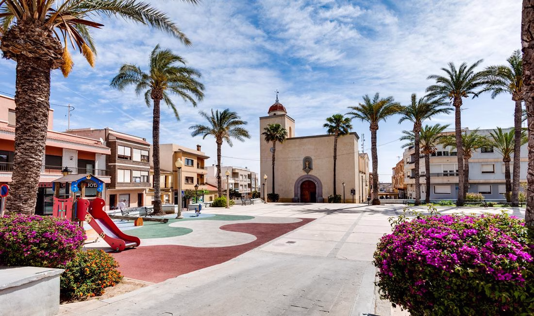 Ref: WS5434 — SAN MIGUEL de SALINAS – 3 Bedrooms Apartment on 1st Floor with comm. Pool, Terrace and Parking space. | White Villas in Spain WhiteVillasInSpain02 9