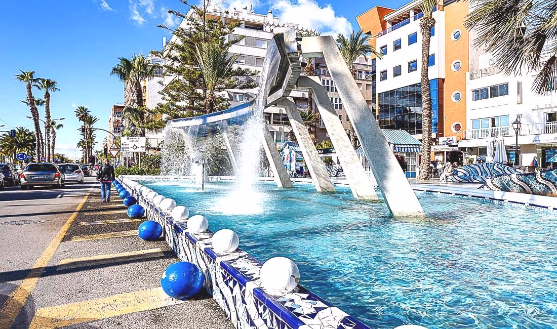Ref: WM23244 — TORREVIEJA – 2 Bedrooms Ground-Floor Apartment with comm. Pool and Recreational area. | White Villas in Spain WhiteVillasInSpain03 2