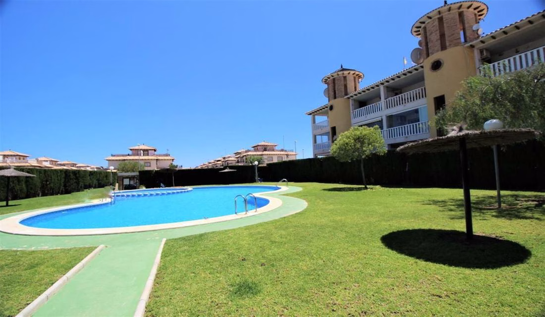 Ref: WIH3050 — LA ZENIA (Orihuela Costa) – 2 Bedrooms Apartment on 1st Floor (NO Lift) with Terrace, comm. Pool and Off-road Parking. | White Villas in Spain Ref: WIH3050 -- LA ZENIA (Orihuela Costa) - 2 Bedrooms Apartment on 1st Floor (NO Lift) with Terrace, comm. Pool and Off-road Parking. - Image 4