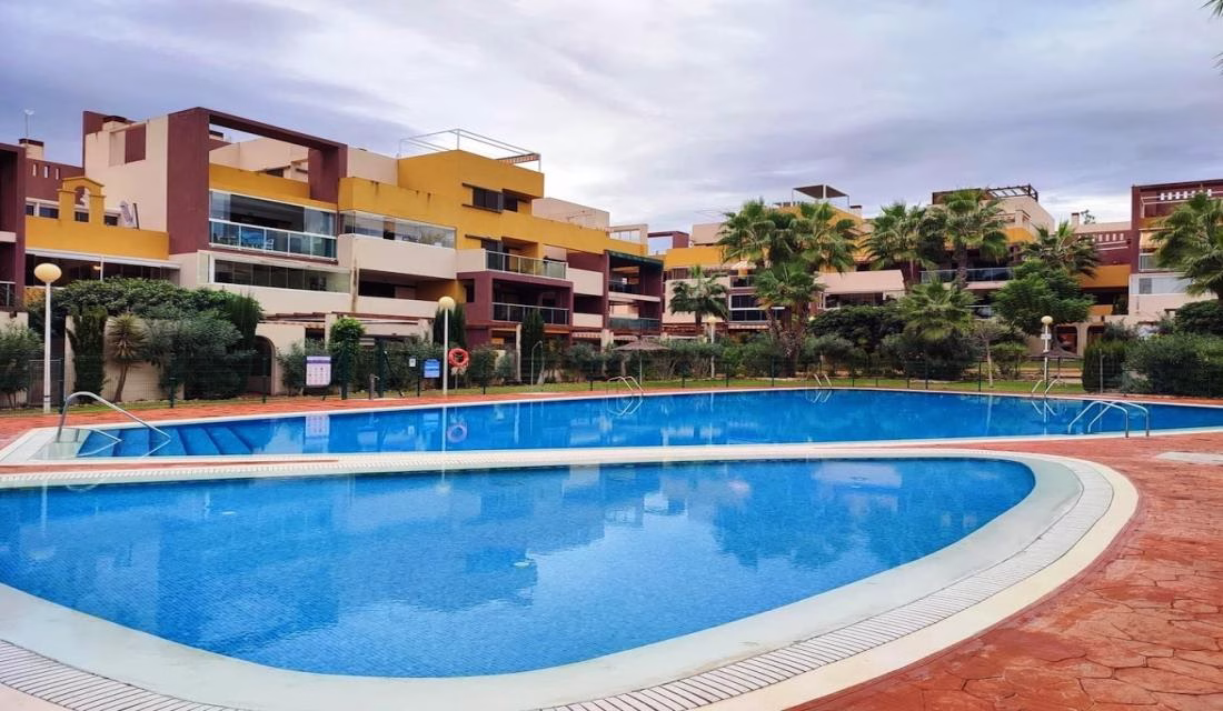 Index | White Villas in Spain 2 Bedrooms Apartment on 1st Floor with comm. Pool, Lift and Terrace - PLAYA FLAMENCA
