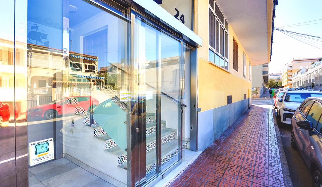 Ref: WS5444 — TORREVIEJA (El Cura Beach) – 1 Bedroom Apartment on 3rd Floor with comm. Pool and Lift Access, 500m to the Beach. | White Villas in Spain Ref: WS5444 -- TORREVIEJA (El Cura Beach) - 1 Bedroom Apartment on 3rd Floor with comm. Pool and Lift Access, 500m to the Beach. - Image 5