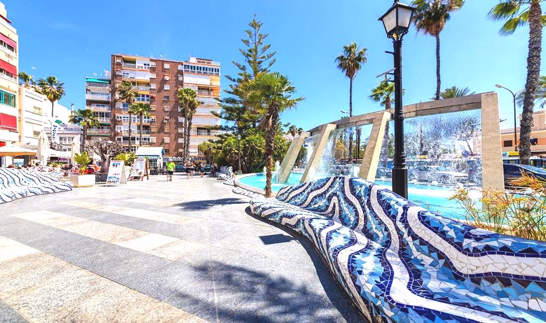 Ref: WM23244 — TORREVIEJA – 2 Bedrooms Ground-Floor Apartment with comm. Pool and Recreational area. | White Villas in Spain WhiteVillasInSpain04 2