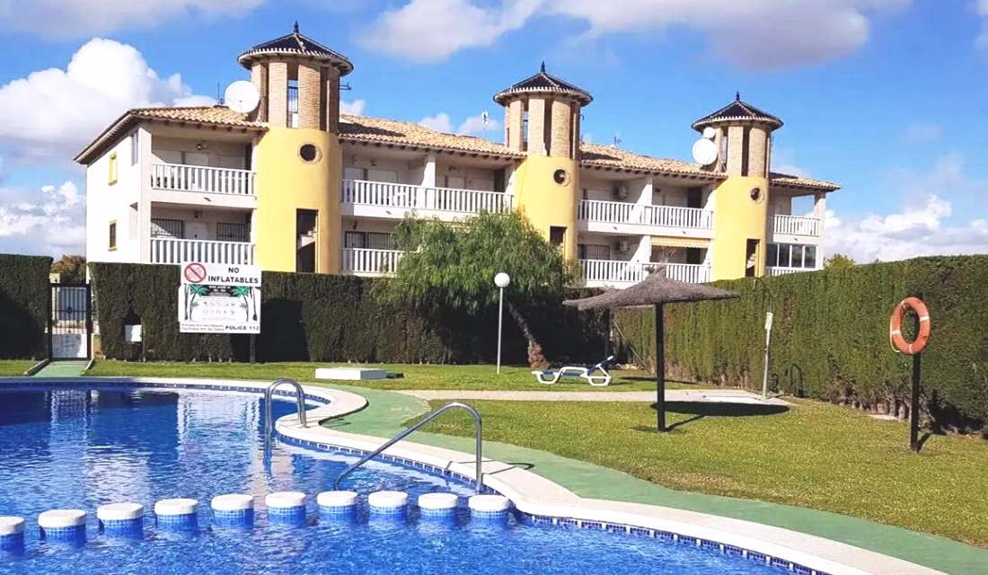 2 Bedrooms Apartment on 1st Floor (NO Lift) with Terrace, comm. Pool and Off-road Parking - LA ZENIA - ORIHUELA COSTA