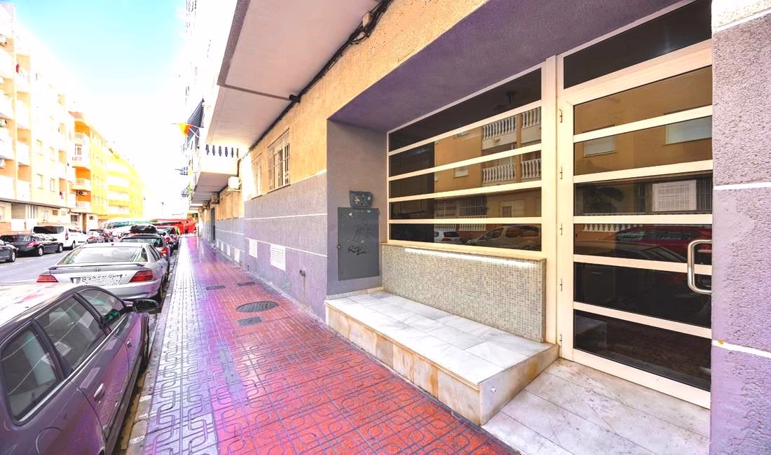 Ref: WM23244 — TORREVIEJA – 2 Bedrooms Ground-Floor Apartment with comm. Pool and Recreational area. | White Villas in Spain WhiteVillasInSpain05 2
