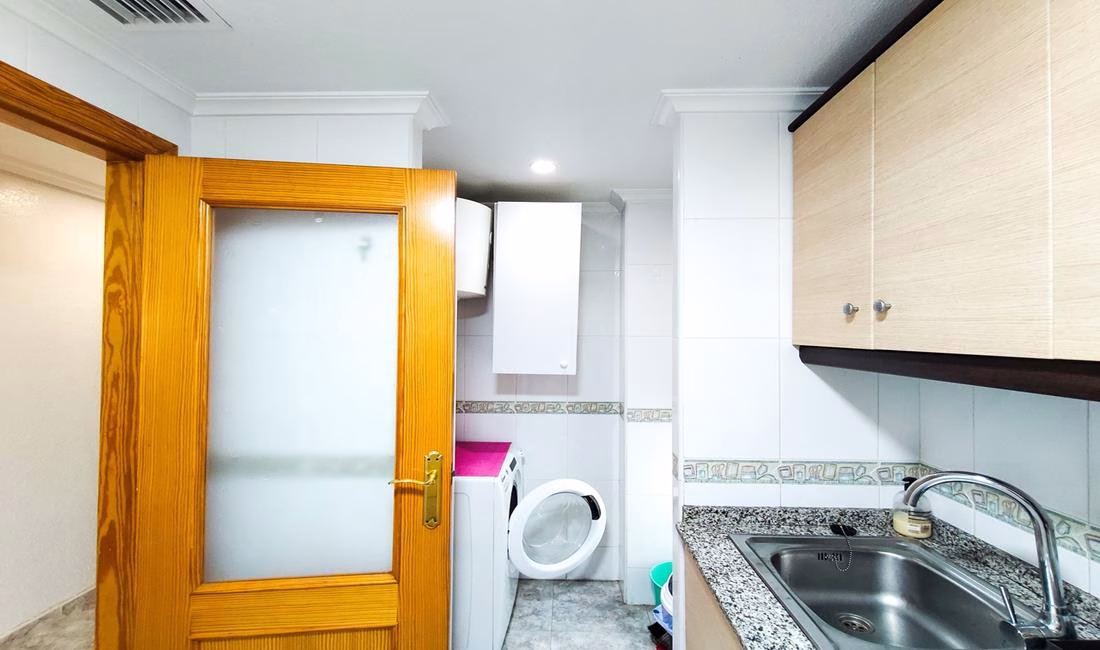 Ref: WK2425 — GUARDAMAR del SEGURA – 2 Bedrooms Apartment on 2nd Floor with Lift access and Terrace, 150m to the Beach. | White Villas in Spain WhiteVillasInSpain05 3