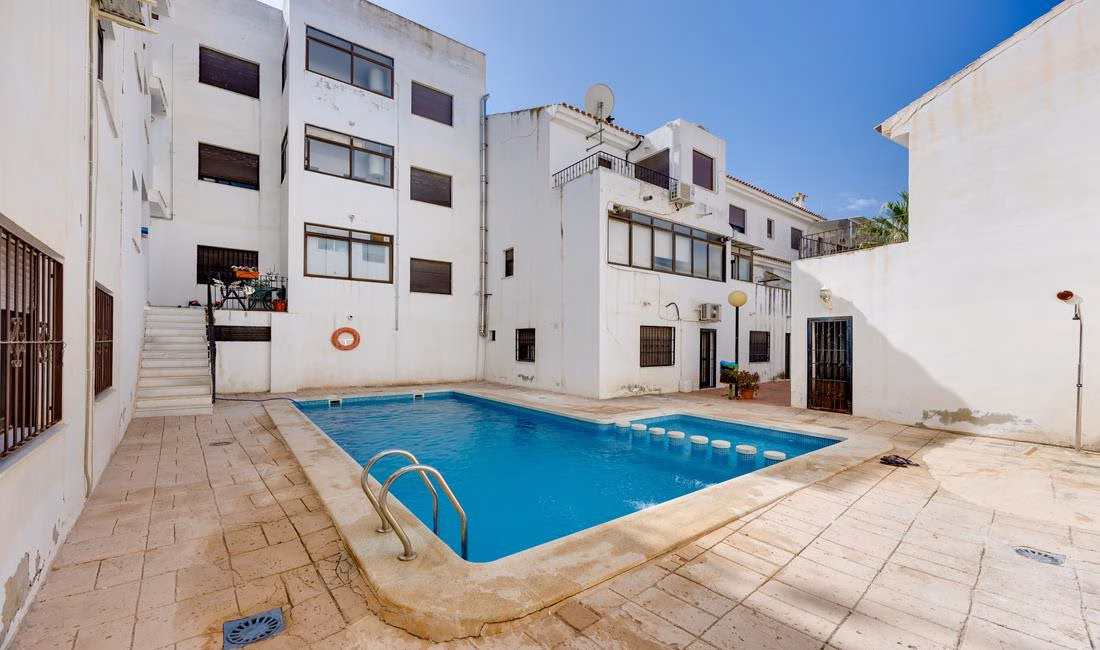 Ref: WS5434 — SAN MIGUEL de SALINAS – 3 Bedrooms Apartment on 1st Floor with comm. Pool, Terrace and Parking space. | White Villas in Spain WhiteVillasInSpain05 9