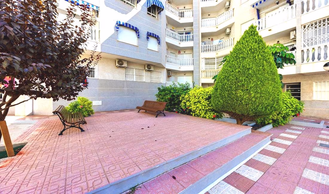Ref: WM23244 — TORREVIEJA – 2 Bedrooms Ground-Floor Apartment with comm. Pool and Recreational area. | White Villas in Spain WhiteVillasInSpain06 2