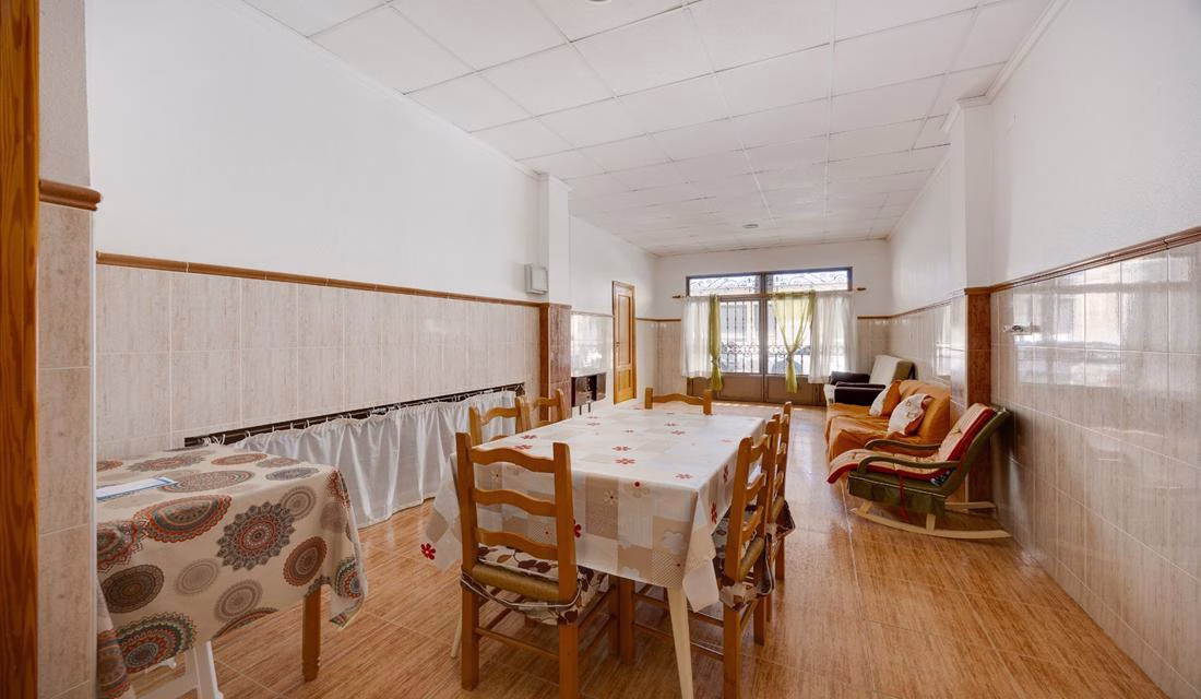 Ref: WM21043 — TORREVIEJA – 3 Bedrooms Ground Floor Apartment, 75m to the Beach | White Villas in Spain Ref: WM21043 -- TORREVIEJA - 3 Bedrooms Ground Floor Apartment, 75m to the Beach - Image 7