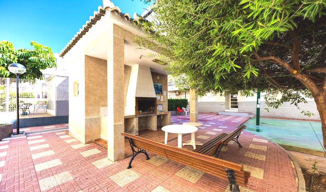 Ref: WM23244 — TORREVIEJA – 2 Bedrooms Ground-Floor Apartment with comm. Pool and Recreational area. | White Villas in Spain WhiteVillasInSpain07 2