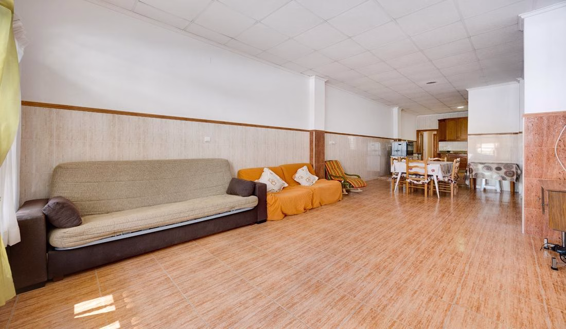 Ref: WM21043 — TORREVIEJA – 3 Bedrooms Ground Floor Apartment, 75m to the Beach | White Villas in Spain Ref: WM21043 -- TORREVIEJA - 3 Bedrooms Ground Floor Apartment, 75m to the Beach - Image 8