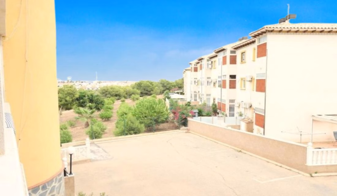 Ref: WIH3050 — LA ZENIA (Orihuela Costa) – 2 Bedrooms Apartment on 1st Floor (NO Lift) with Terrace, comm. Pool and Off-road Parking. | White Villas in Spain Ref: WIH3050 -- LA ZENIA (Orihuela Costa) - 2 Bedrooms Apartment on 1st Floor (NO Lift) with Terrace, comm. Pool and Off-road Parking. - Image 8