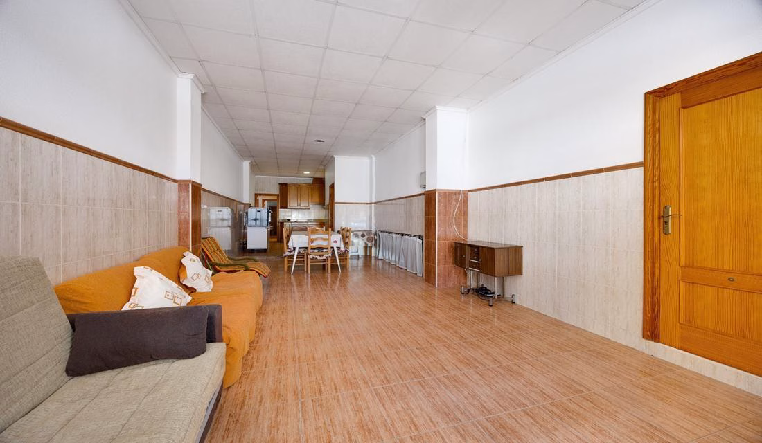 Ref: WM21043 — TORREVIEJA – 3 Bedrooms Ground Floor Apartment, 75m to the Beach | White Villas in Spain Ref: WM21043 -- TORREVIEJA - 3 Bedrooms Ground Floor Apartment, 75m to the Beach - Image 9