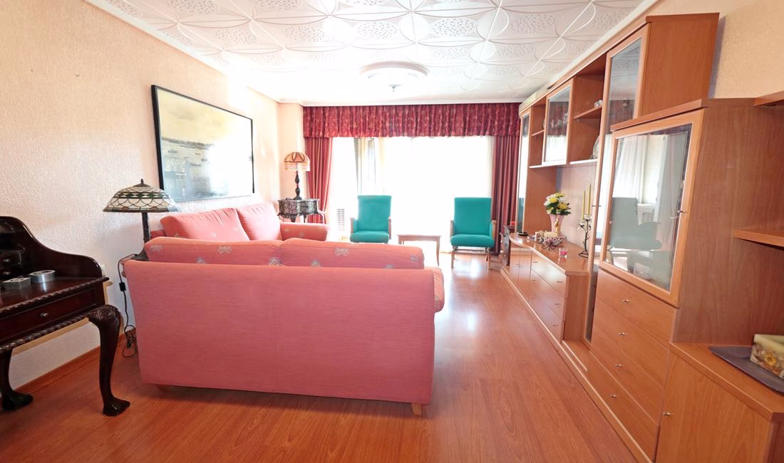 Ref: WPR1921 — TORREVIEJA (Harbour side) – 3 Bedrooms Apartment on 4th Floor with Lift Access and Terrace, 150m from the Harbour | White Villas in Spain WhiteVillasInSpain09 10