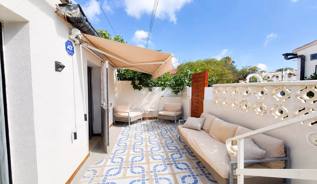 Ref: WIH3019 — TORREVIEJA (El Chaparral) – 1 Bedroom Renovated Bungalow with Terrace and Solarium. | White Villas in Spain Ref: WIH3019 -- TORREVIEJA (El Chaparral) - 1 Bedroom Renovated Bungalow with Terrace and Solarium. - Image 10