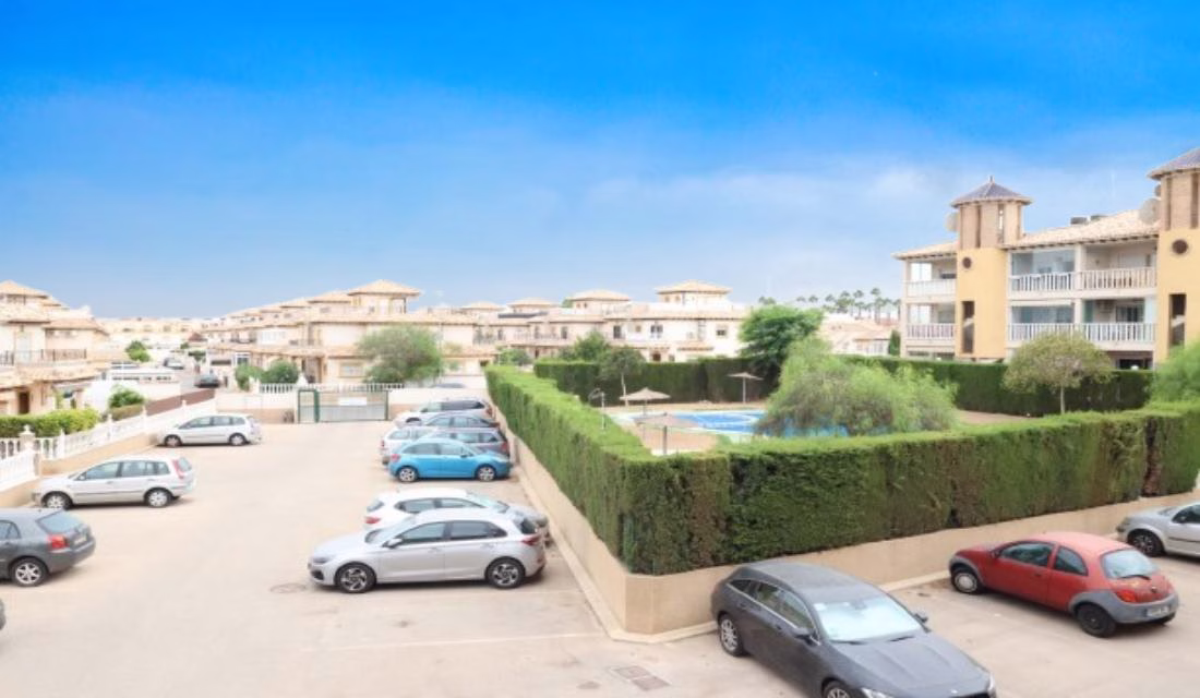 Ref: WIH3050 — LA ZENIA (Orihuela Costa) – 2 Bedrooms Apartment on 1st Floor (NO Lift) with Terrace, comm. Pool and Off-road Parking. | White Villas in Spain Ref: WIH3050 -- LA ZENIA (Orihuela Costa) - 2 Bedrooms Apartment on 1st Floor (NO Lift) with Terrace, comm. Pool and Off-road Parking. - Image 9