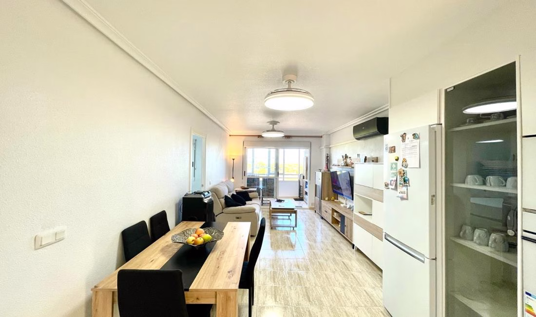 Ref: WSL1615 — LA SIESTA (Torrevieja) – 3 Bedrooms Apartment on 3rd Floor with comm. Pool, Terrace and Off-Road Parking | White Villas in Spain WhiteVillasInSpain09 6
