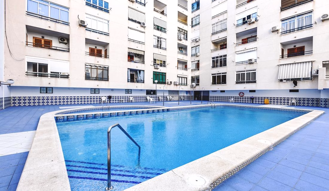 Ref: WS5444 — TORREVIEJA (El Cura Beach) – 1 Bedroom Apartment on 3rd Floor with comm. Pool and Lift Access, 500m to the Beach. | White Villas in Spain Ref: WS5444 -- TORREVIEJA (El Cura Beach) - 1 Bedroom Apartment on 3rd Floor with comm. Pool and Lift Access, 500m to the Beach. - Image 11