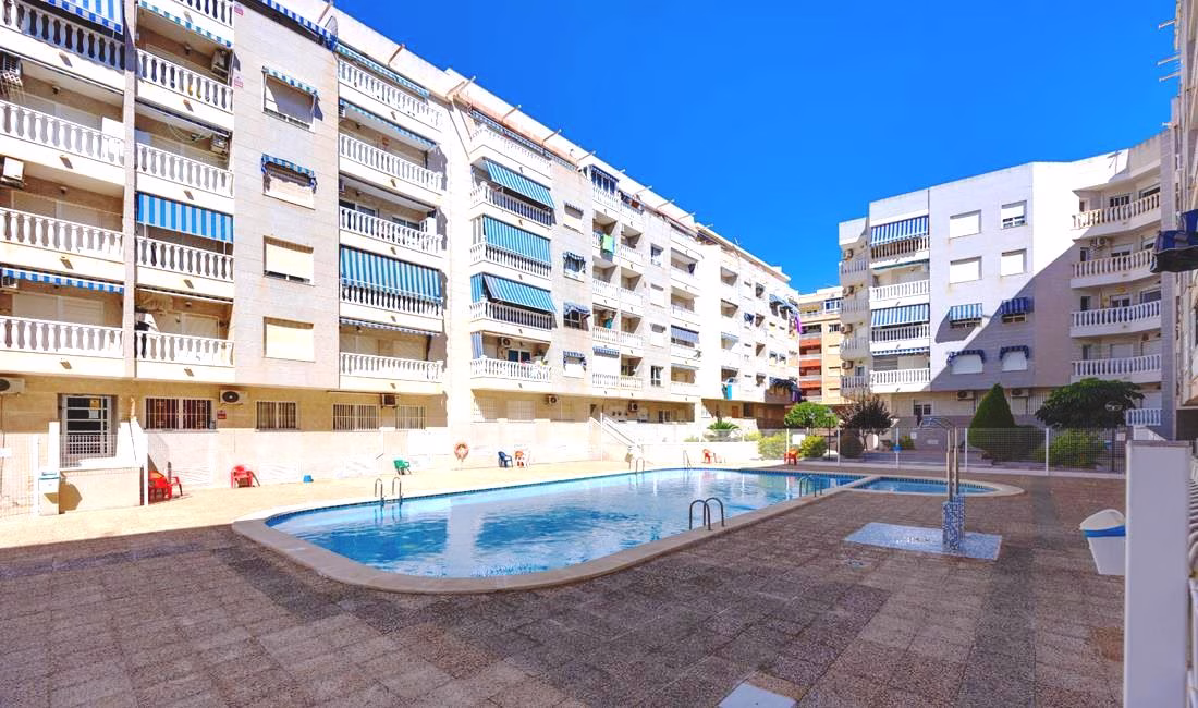 Ref: WM23244 — TORREVIEJA – 2 Bedrooms Ground-Floor Apartment with comm. Pool and Recreational area. | White Villas in Spain 2 Bedrooms Ground-Floor Apartment with comm. Pool and Recreational area - TORREVIEJA CENTRE