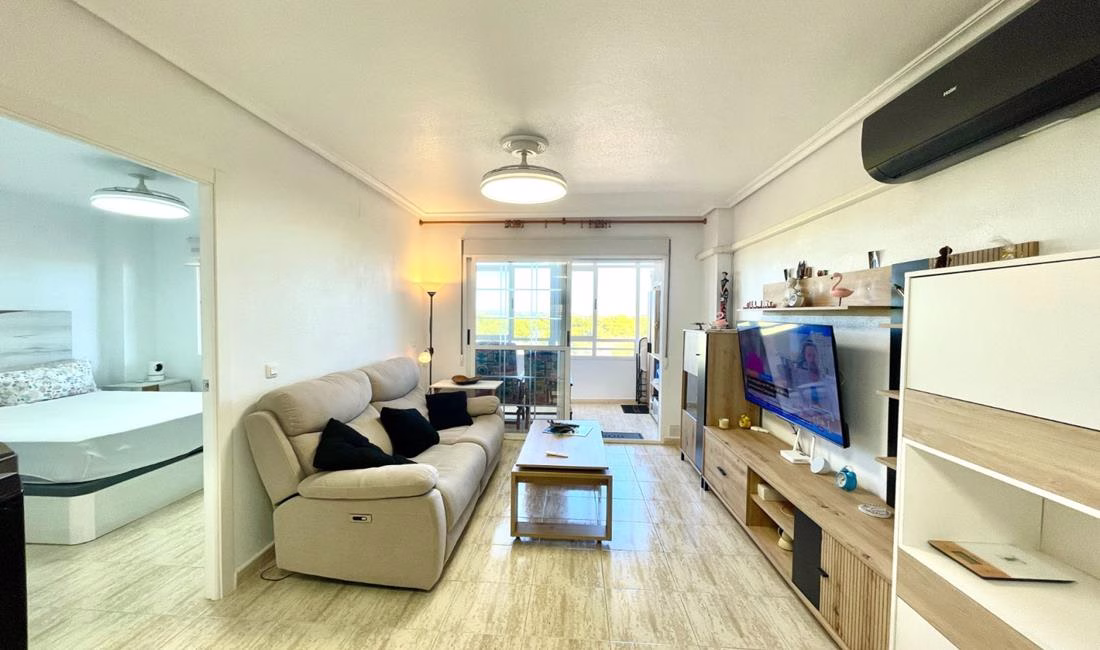 Ref: WSL1615 — LA SIESTA (Torrevieja) – 3 Bedrooms Apartment on 3rd Floor with comm. Pool, Terrace and Off-Road Parking | White Villas in Spain WhiteVillasInSpain10 6