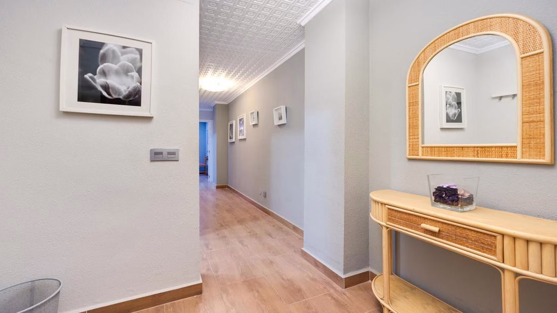 Ref: WM20637 — TORREVIEJA (Acequion BeachFront) – 2 Bedrooms Renovated Ground-Floor Beach Apartment with Sea views Terrace. | White Villas in Spain WhiteVillasInSpain11 12