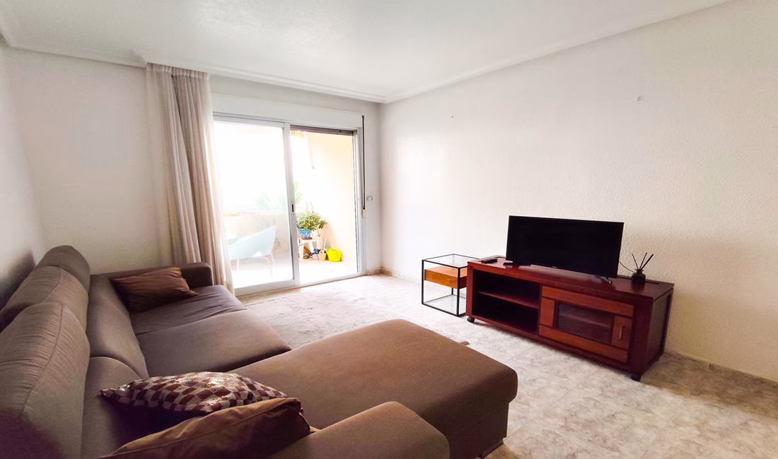 Ref: WK2425 — GUARDAMAR del SEGURA – 2 Bedrooms Apartment on 2nd Floor with Lift access and Terrace, 150m to the Beach. | White Villas in Spain WhiteVillasInSpain11 3