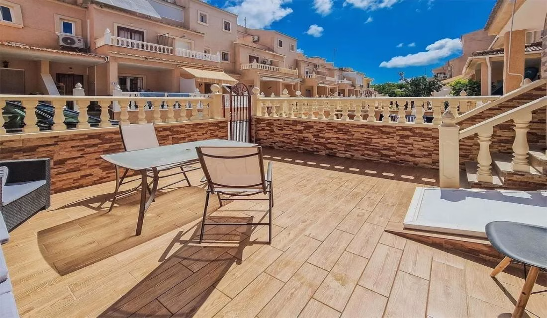 Ref: WTi3121 — PLAYA FLAMENCA – 3 Bedrooms TownHouse with comm. Pool, Glazed-in Terrace and Parking. | White Villas in Spain Ref: WTi3121 -- PLAYA FLAMENCA - 3 Bedrooms TownHouse with comm. Pool, Glazed-in Terrace and Parking. - Image 12