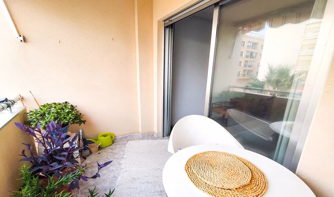 Ref: WK2425 — GUARDAMAR del SEGURA – 2 Bedrooms Apartment on 2nd Floor with Lift access and Terrace, 150m to the Beach. | White Villas in Spain WhiteVillasInSpain12 3