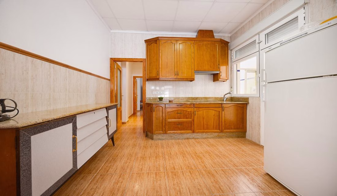 Ref: WM21043 — TORREVIEJA – 3 Bedrooms Ground Floor Apartment, 75m to the Beach | White Villas in Spain Ref: WM21043 -- TORREVIEJA - 3 Bedrooms Ground Floor Apartment, 75m to the Beach - Image 13