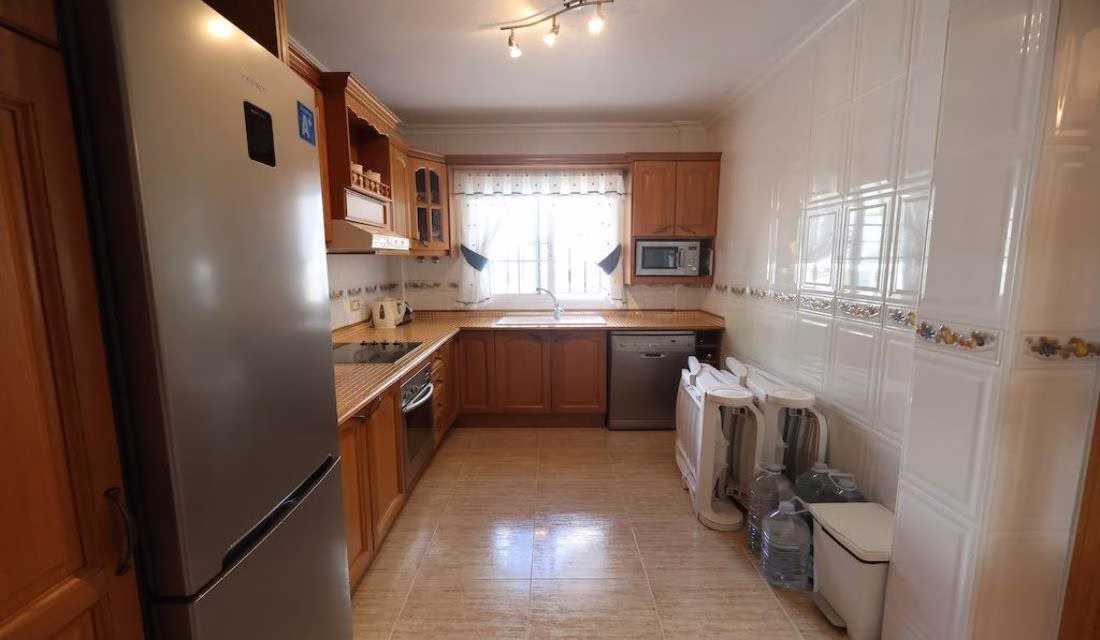 Ref: WIH3073 — LAS FILIPINAS (Orihuela Costa) – 3 Bedrooms Villa with Pool, Off-road Parking and Solarium. | White Villas in Spain Ref: WIH3073 -- LAS FILIPINAS (Orihuela Costa) - 3 Bedrooms Villa with Pool, Off-road Parking and Solarium. - Image 14