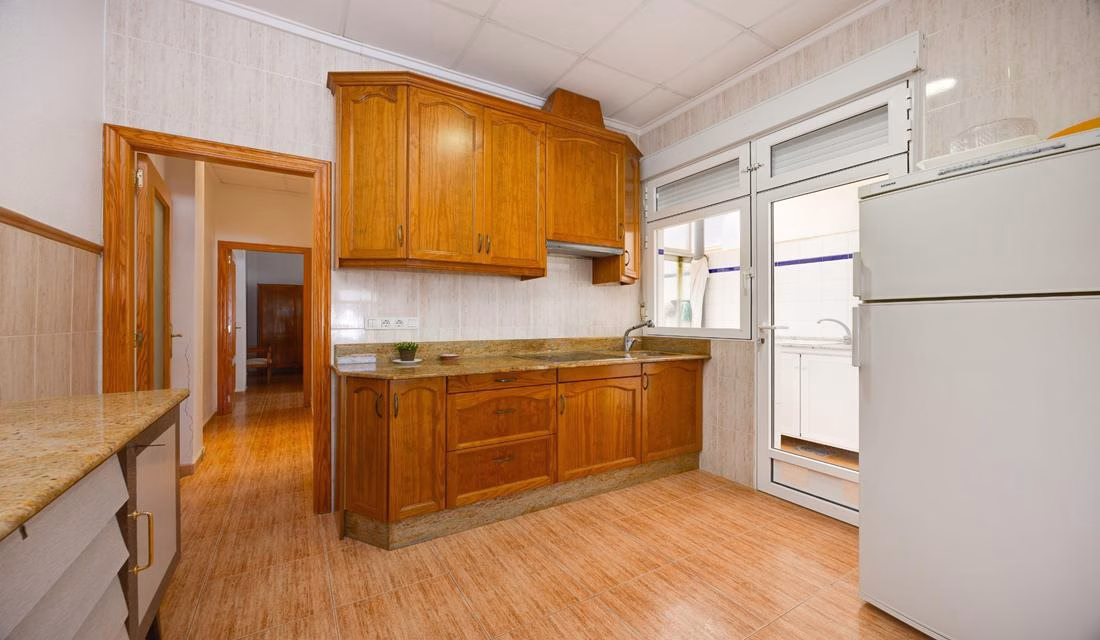 Ref: WM21043 — TORREVIEJA – 3 Bedrooms Ground Floor Apartment, 75m to the Beach | White Villas in Spain Ref: WM21043 -- TORREVIEJA - 3 Bedrooms Ground Floor Apartment, 75m to the Beach - Image 14