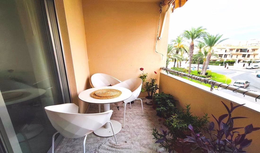 Ref: WK2425 — GUARDAMAR del SEGURA – 2 Bedrooms Apartment on 2nd Floor with Lift access and Terrace, 150m to the Beach. | White Villas in Spain 2 Bedrooms Apartment on 2nd Floor with Lift access and Terrace, 150m to the Beach - GUARDAMAR